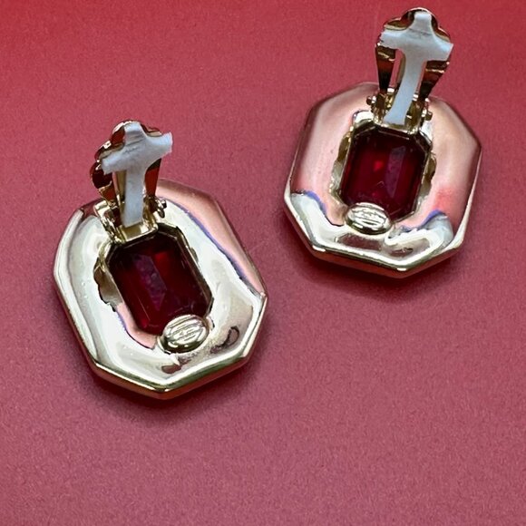 VTG Large SwarovskI S.A.L. Red & Clear Crystal Clip Earrings - Picture 11 of 15